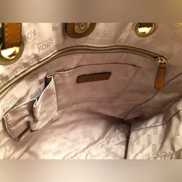 2 - Piece - Micheal Kors - Signature Jacquard North South Tote and Wallet - Picture 10 of 16